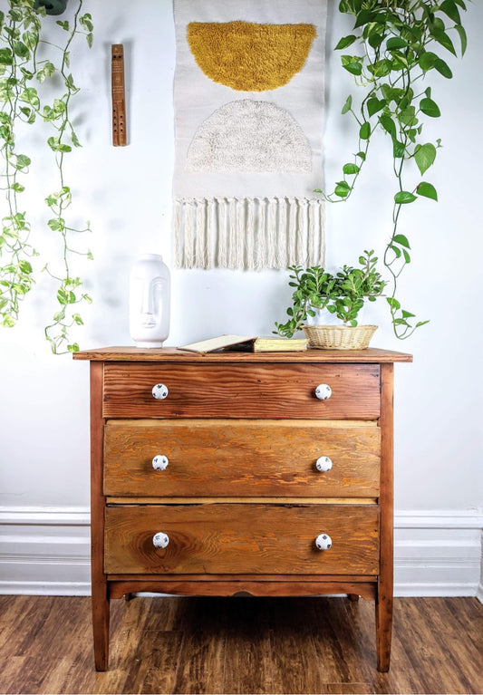 The Au Naturel Dresser
