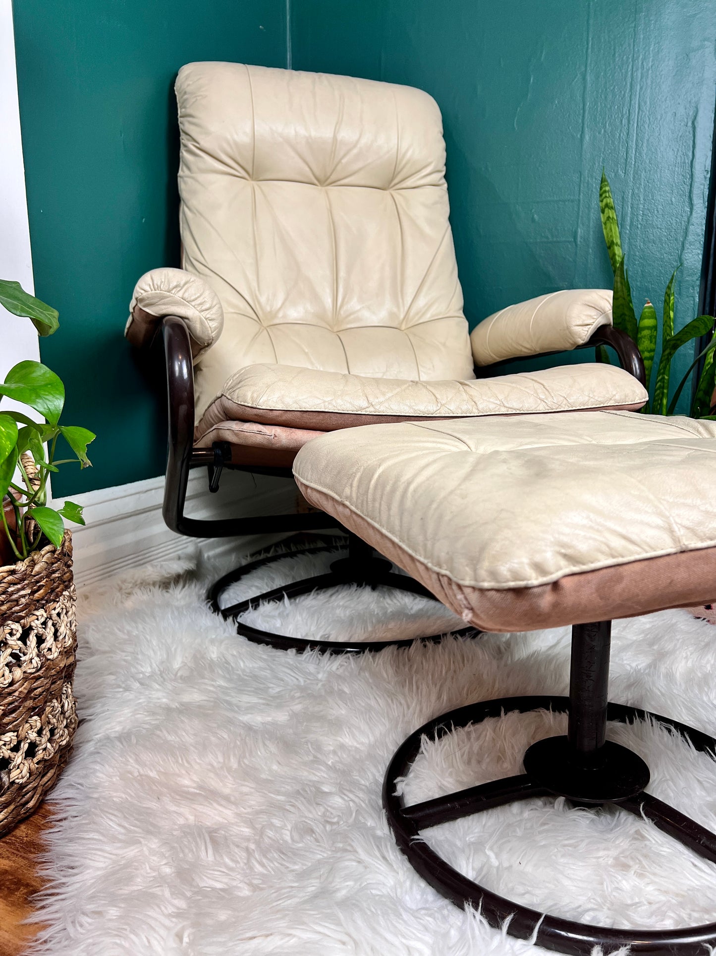 The Beige Leather Chair