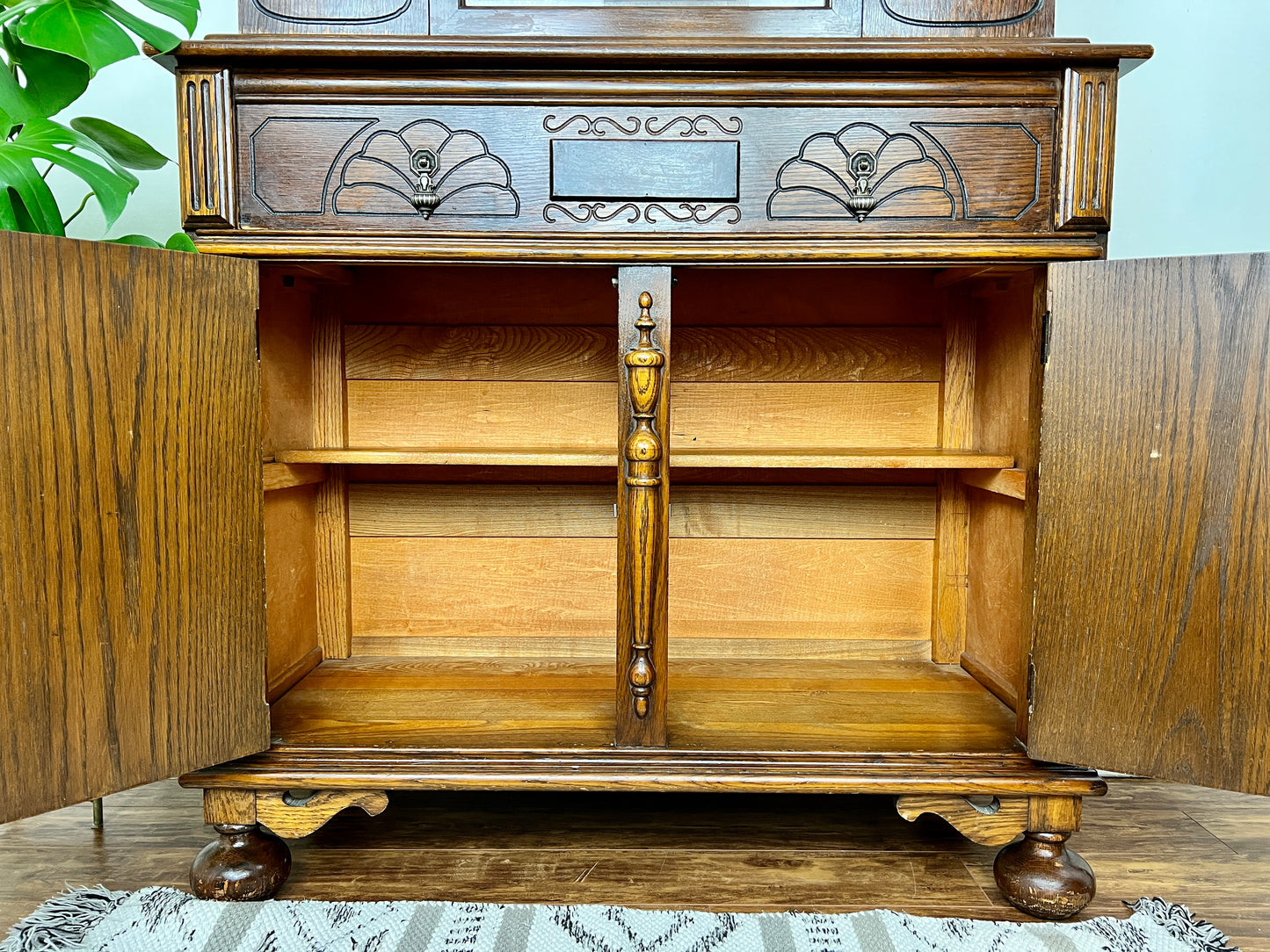 The Esmeralda Hutch