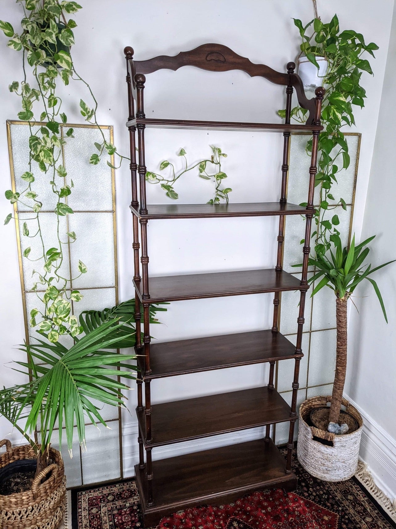 The Quincy Etagere