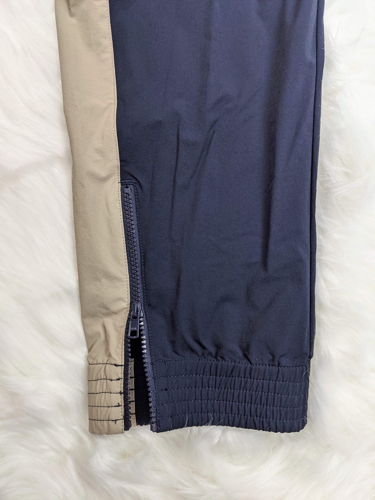 track pants blue beige stripes retro style
