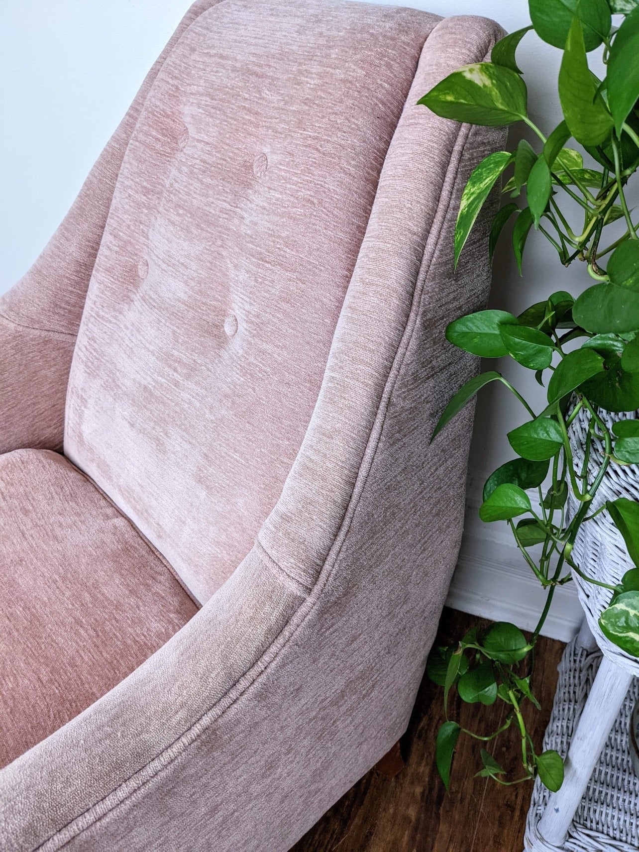 The Simon Salmon Chair