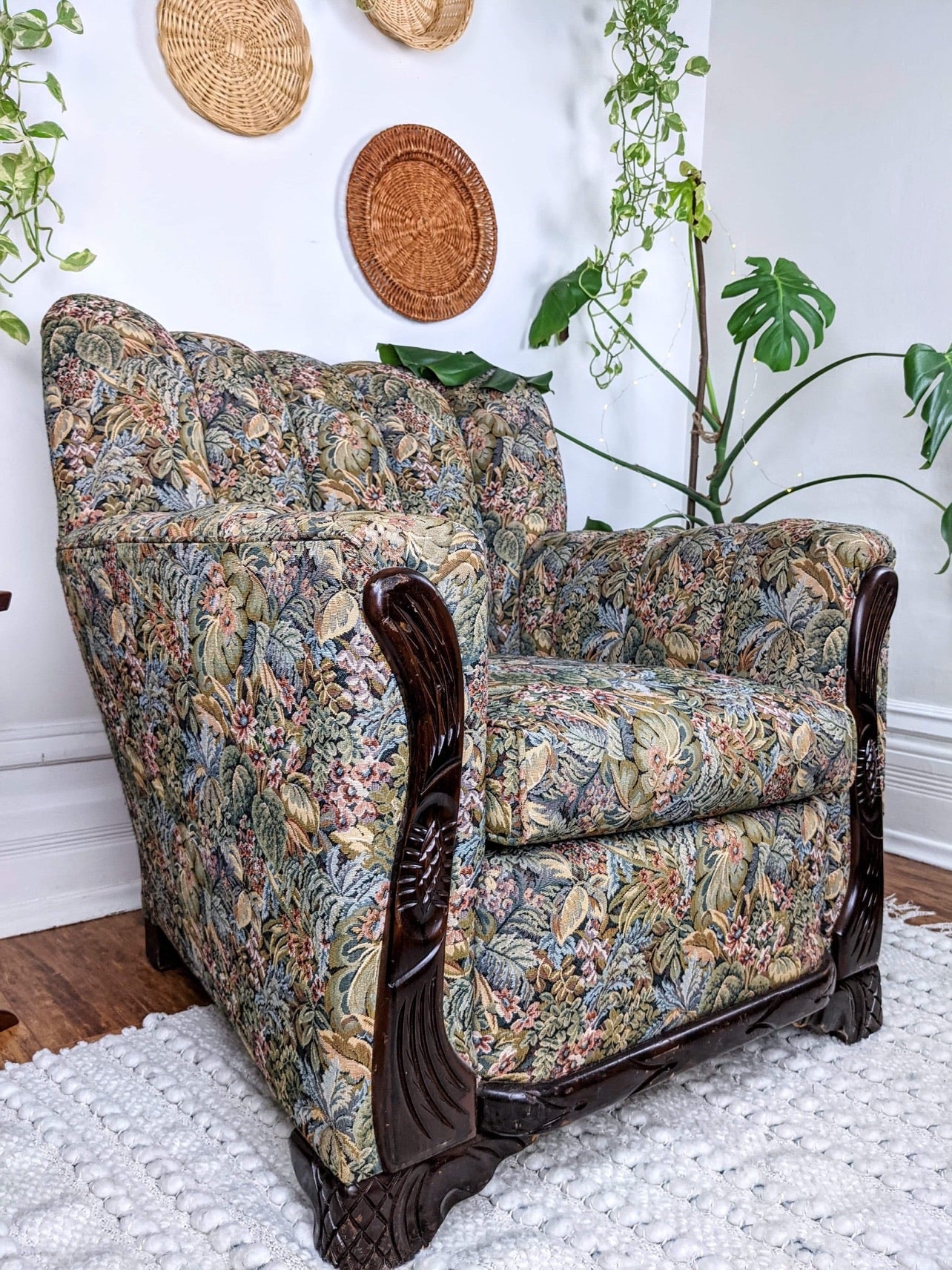 The Amazonian Armchair