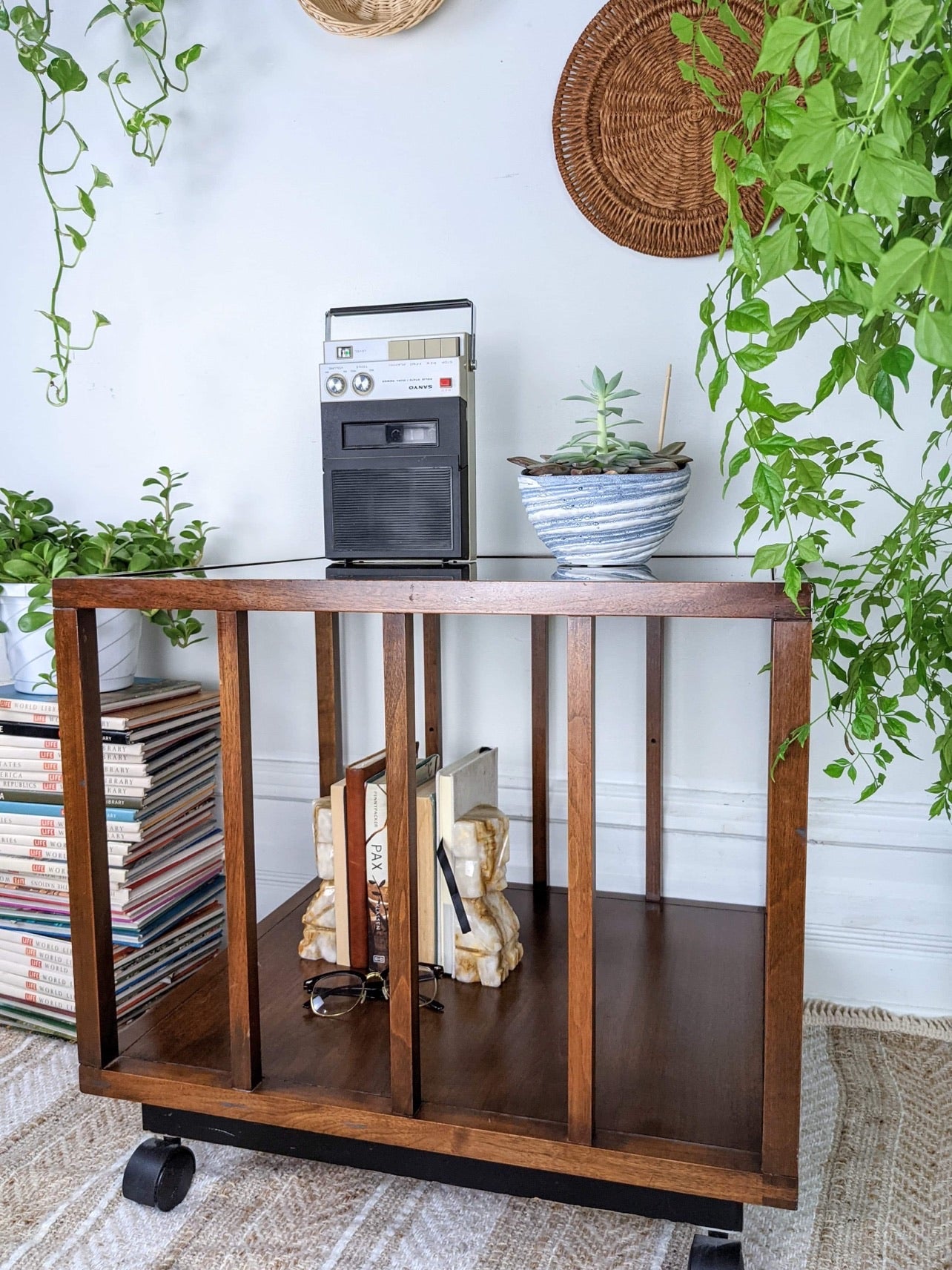 The Woodstock Table