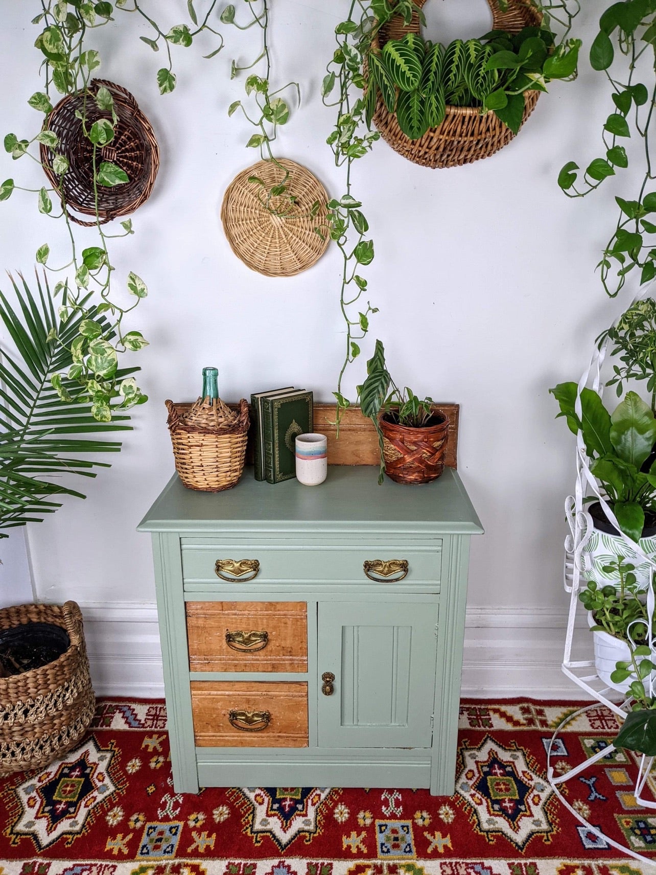 The Jungle Mist Cabinet