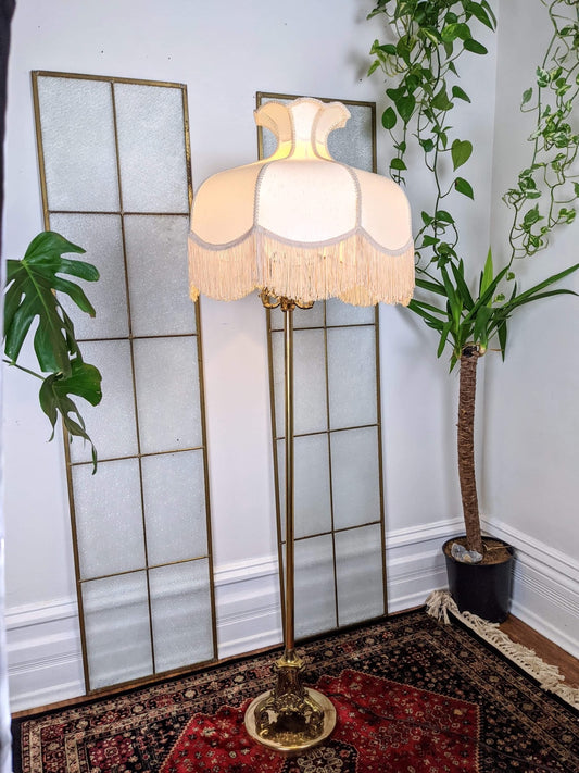 The Maltese Falcon Lamp