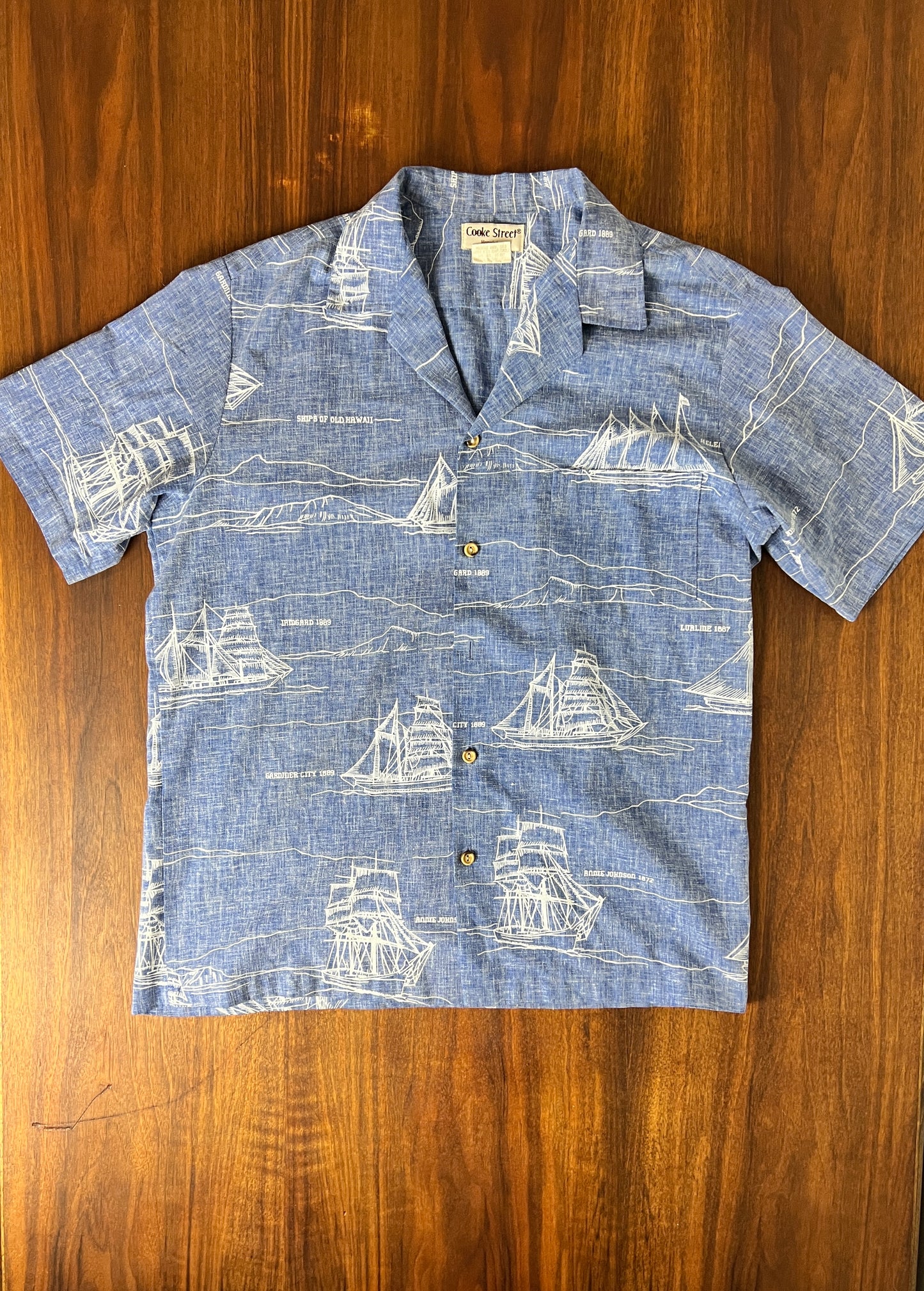 The Sail Boat Camp Collar