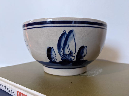 The Old Dutch Bowl