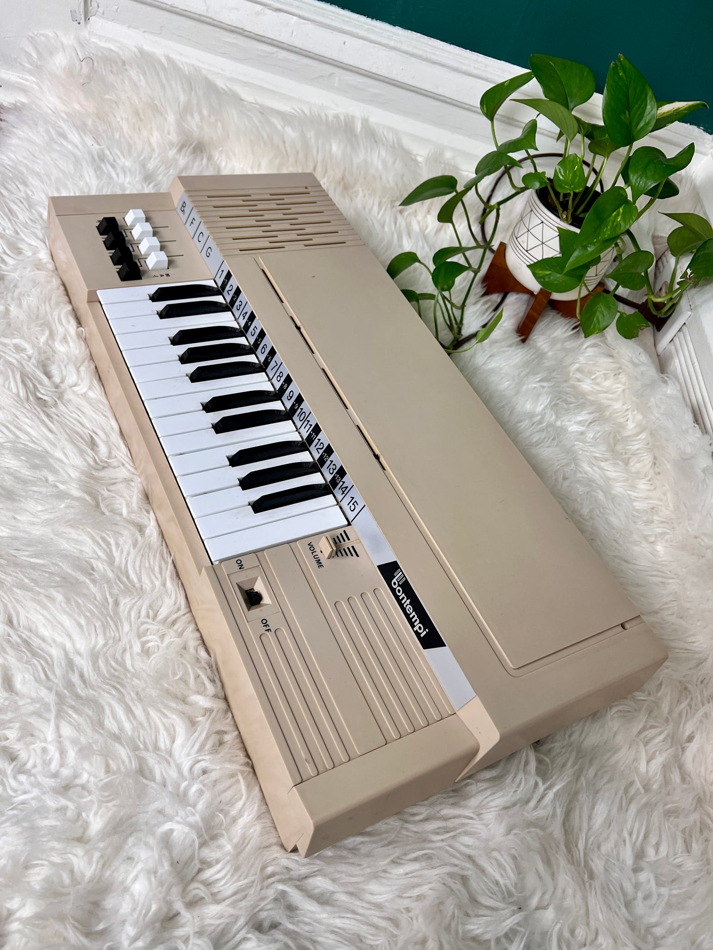 Vintage Beige Bontempi Chord Organ
