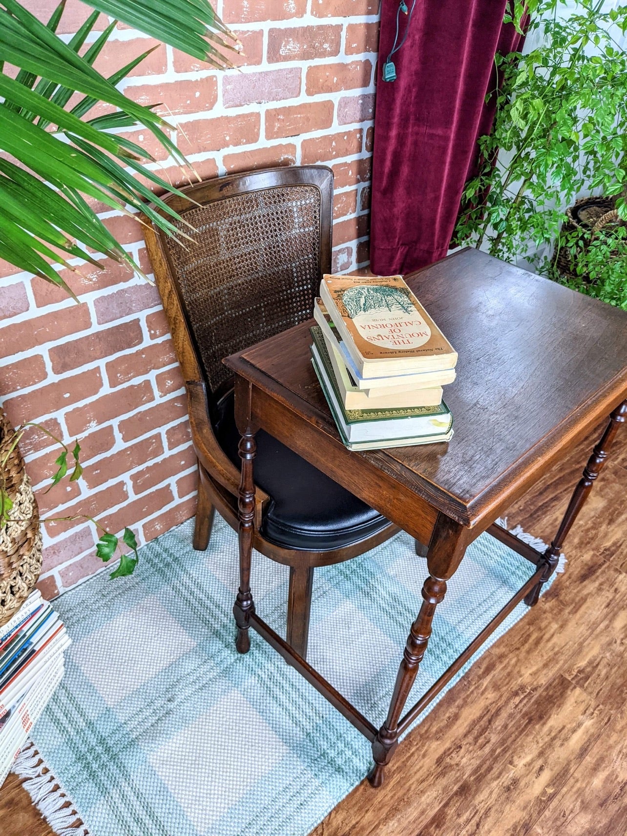 The Prep School Desk