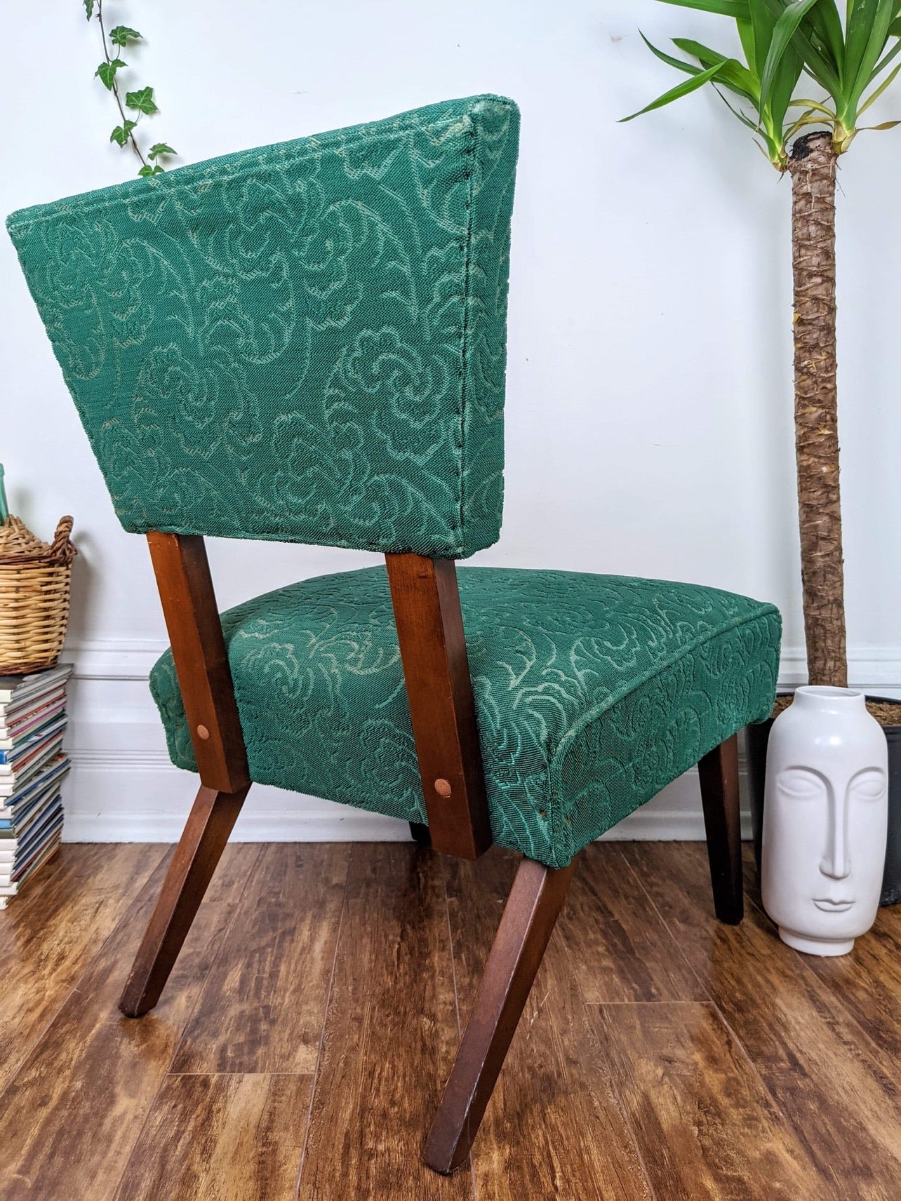 The Emerald Green Chair