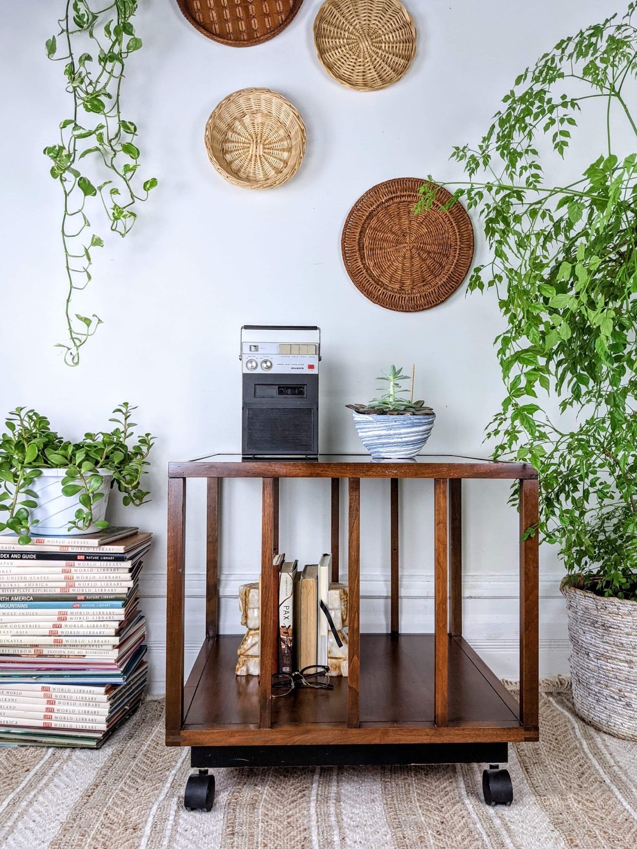 The Woodstock Table