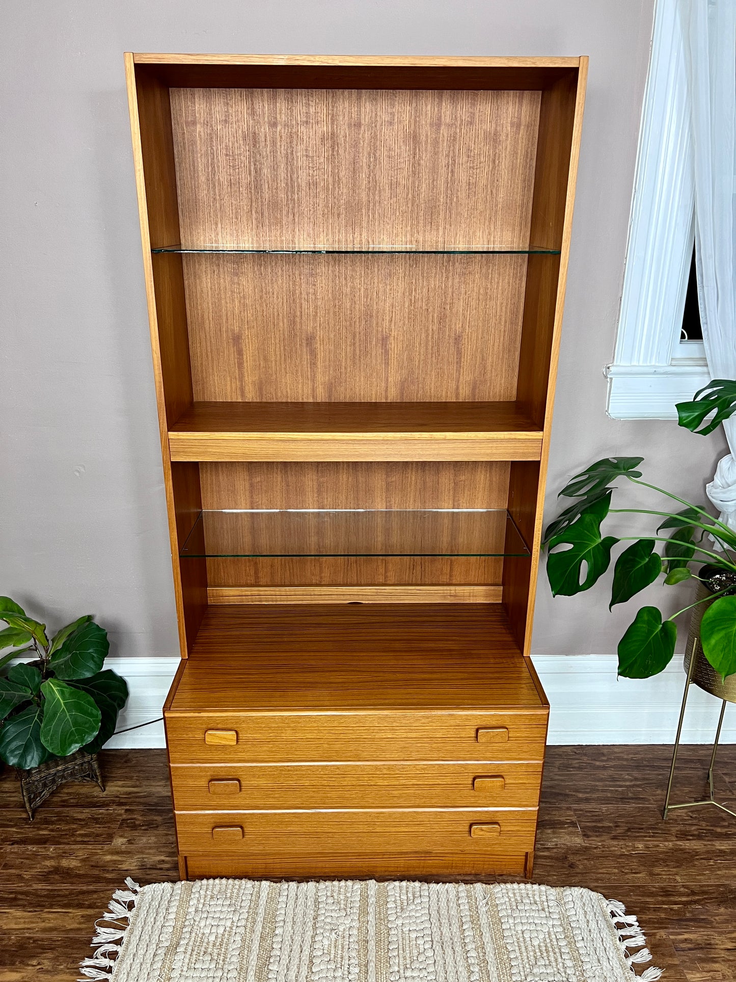 The Lars Bookshelf