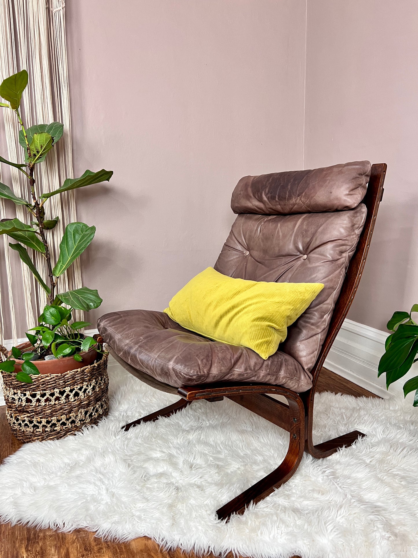 The Siesta Chair