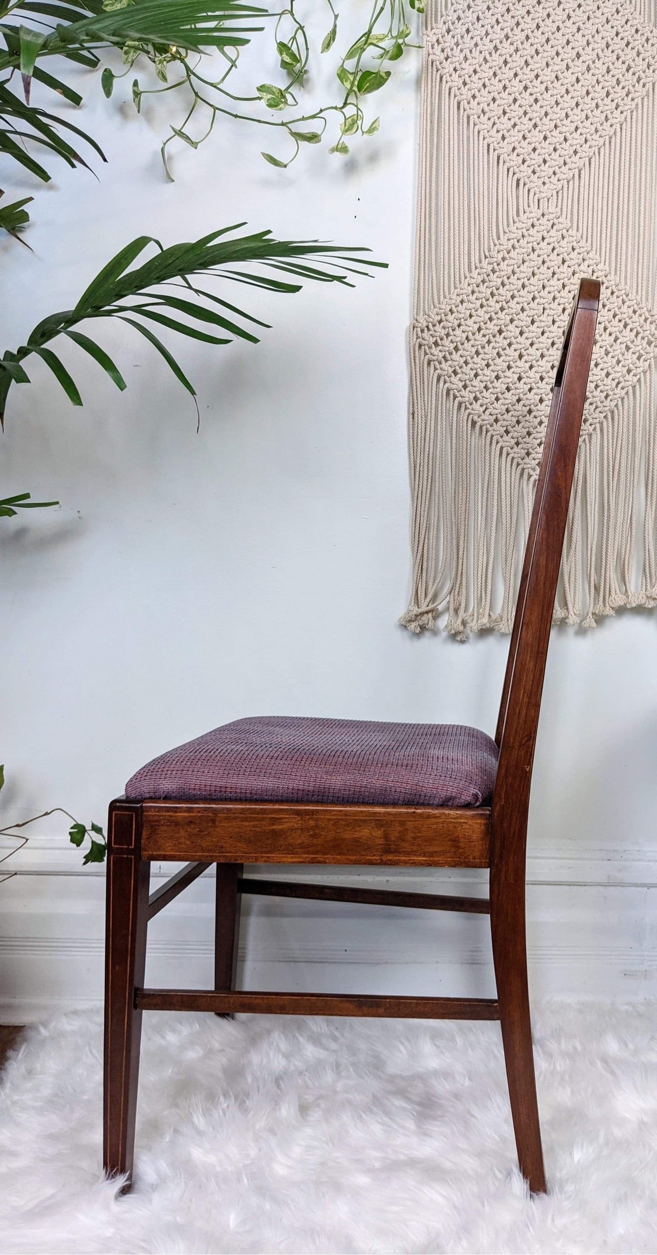 The Amethyst Chairs Without Arms
