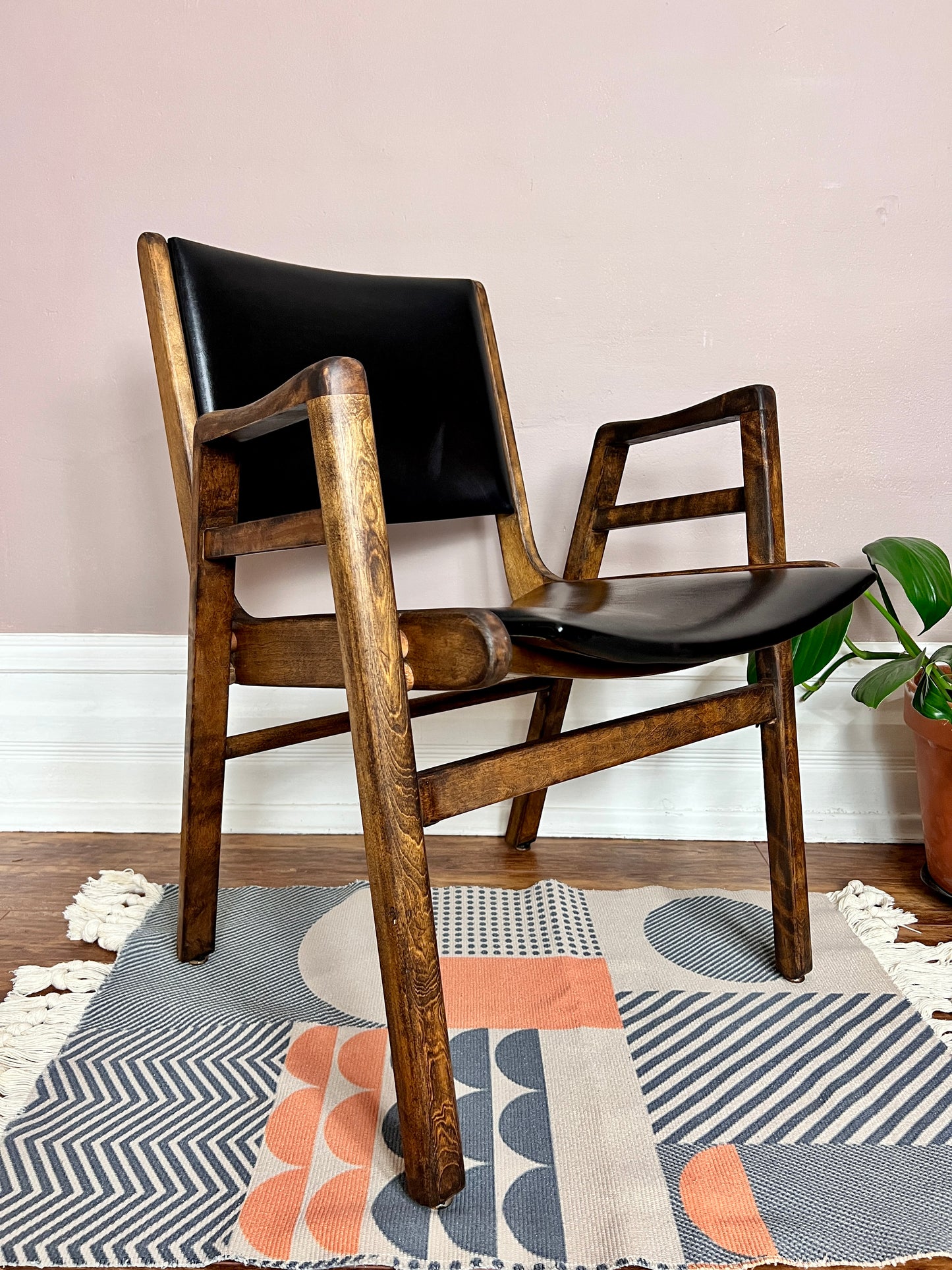 The Boomerang Chairs