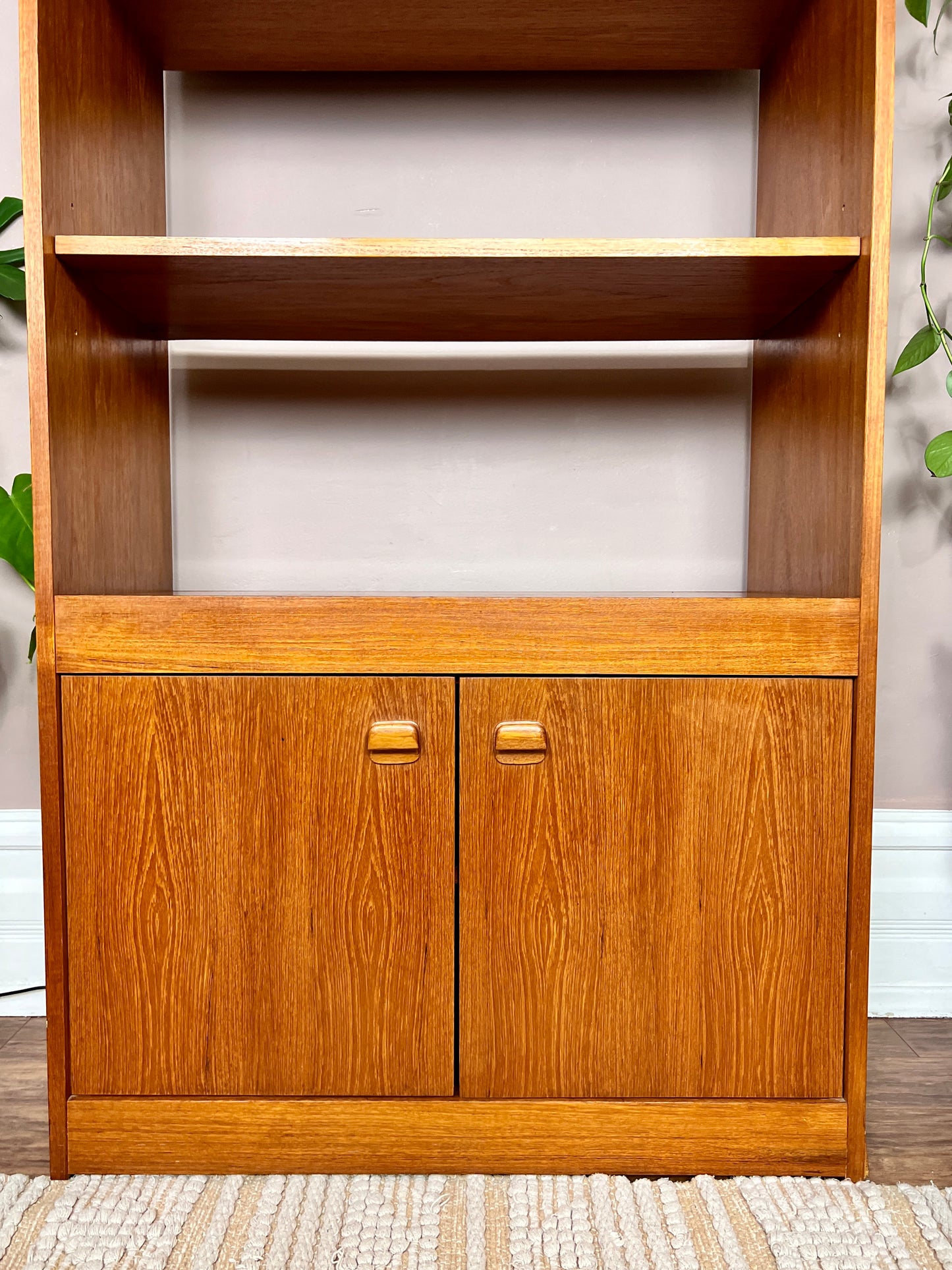 The Linnea Teak Shelf