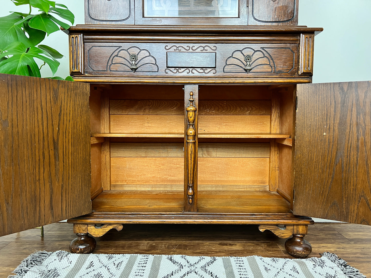 The Esmeralda Hutch