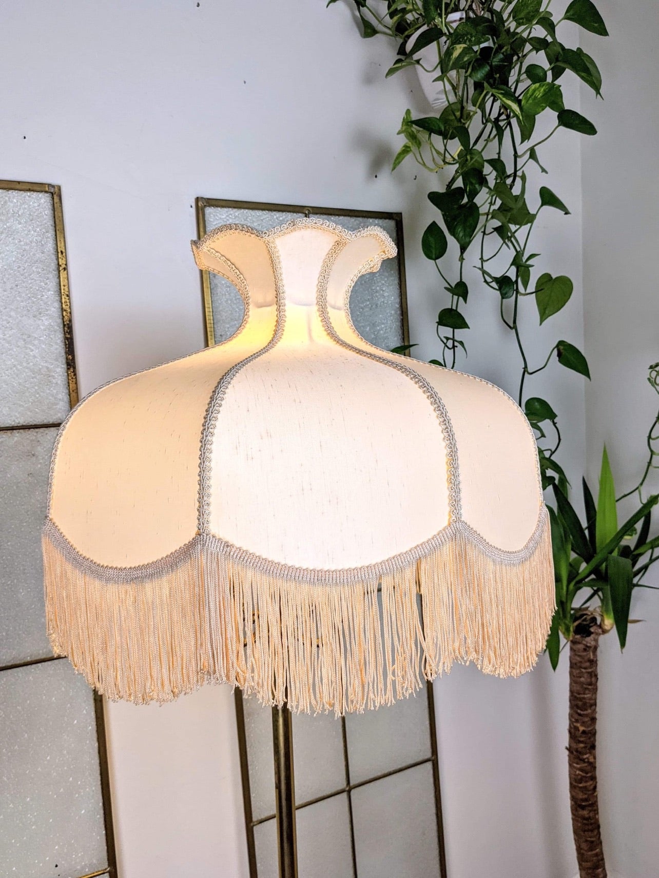 The Maltese Falcon Lamp