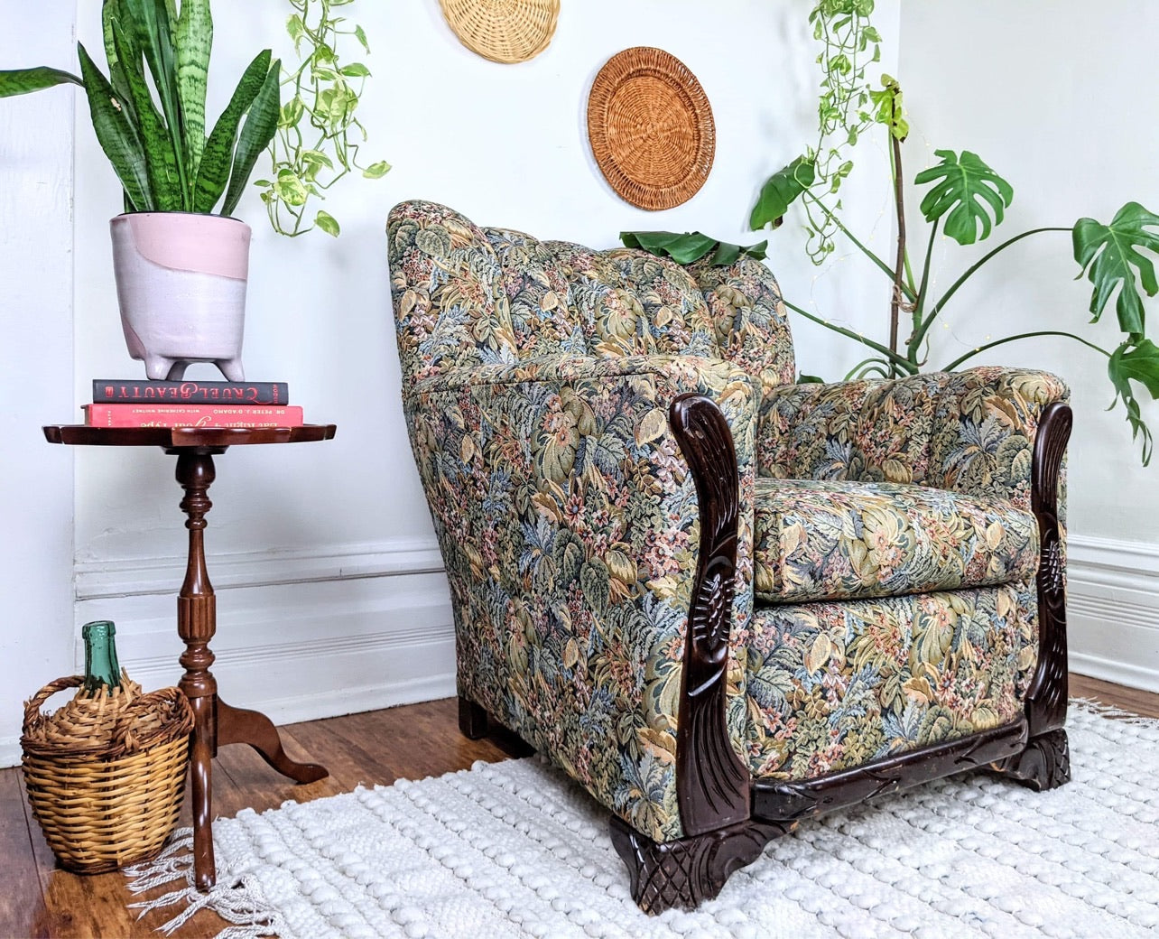 The Amazonian Armchair