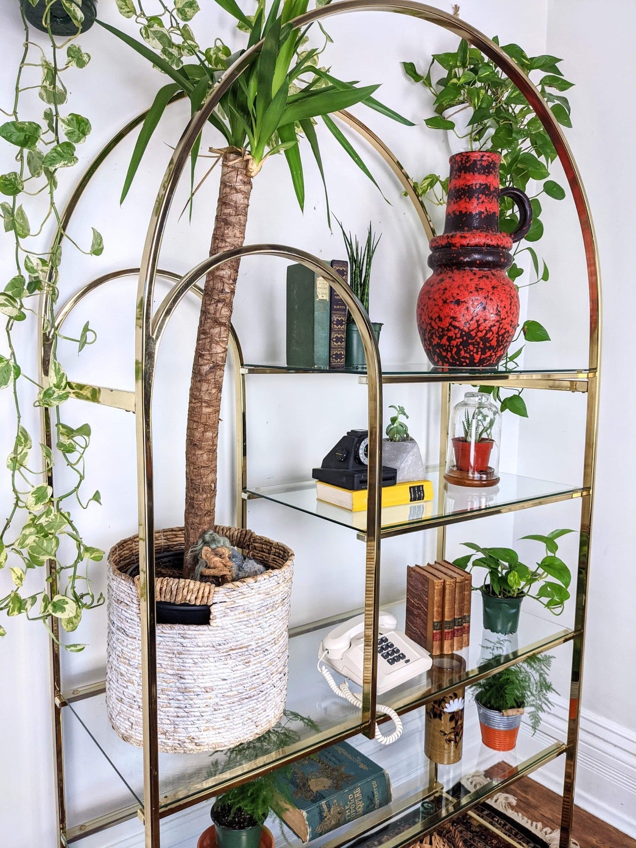 The Hanging Garden Etagere