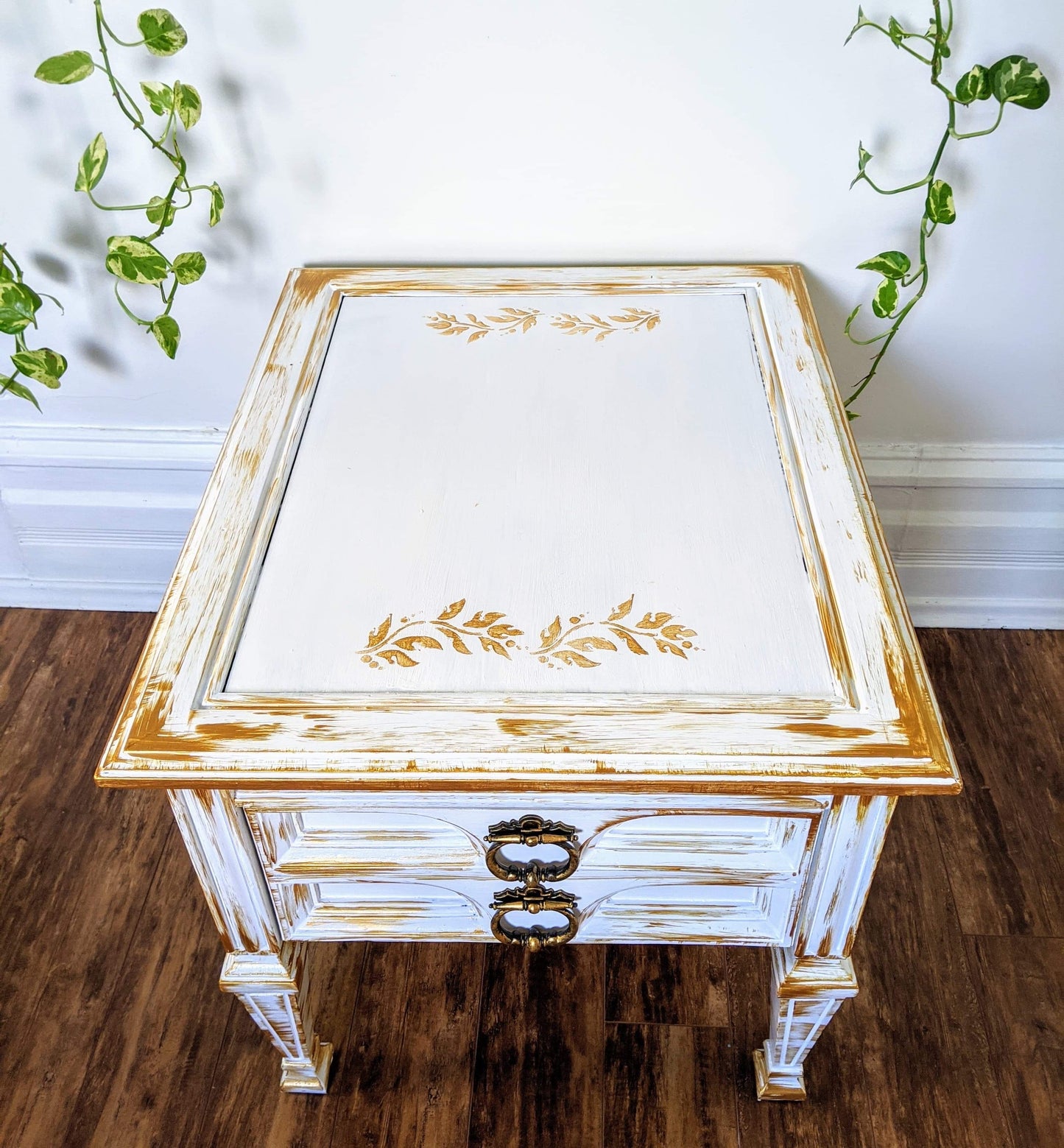 The Louis Night Stand