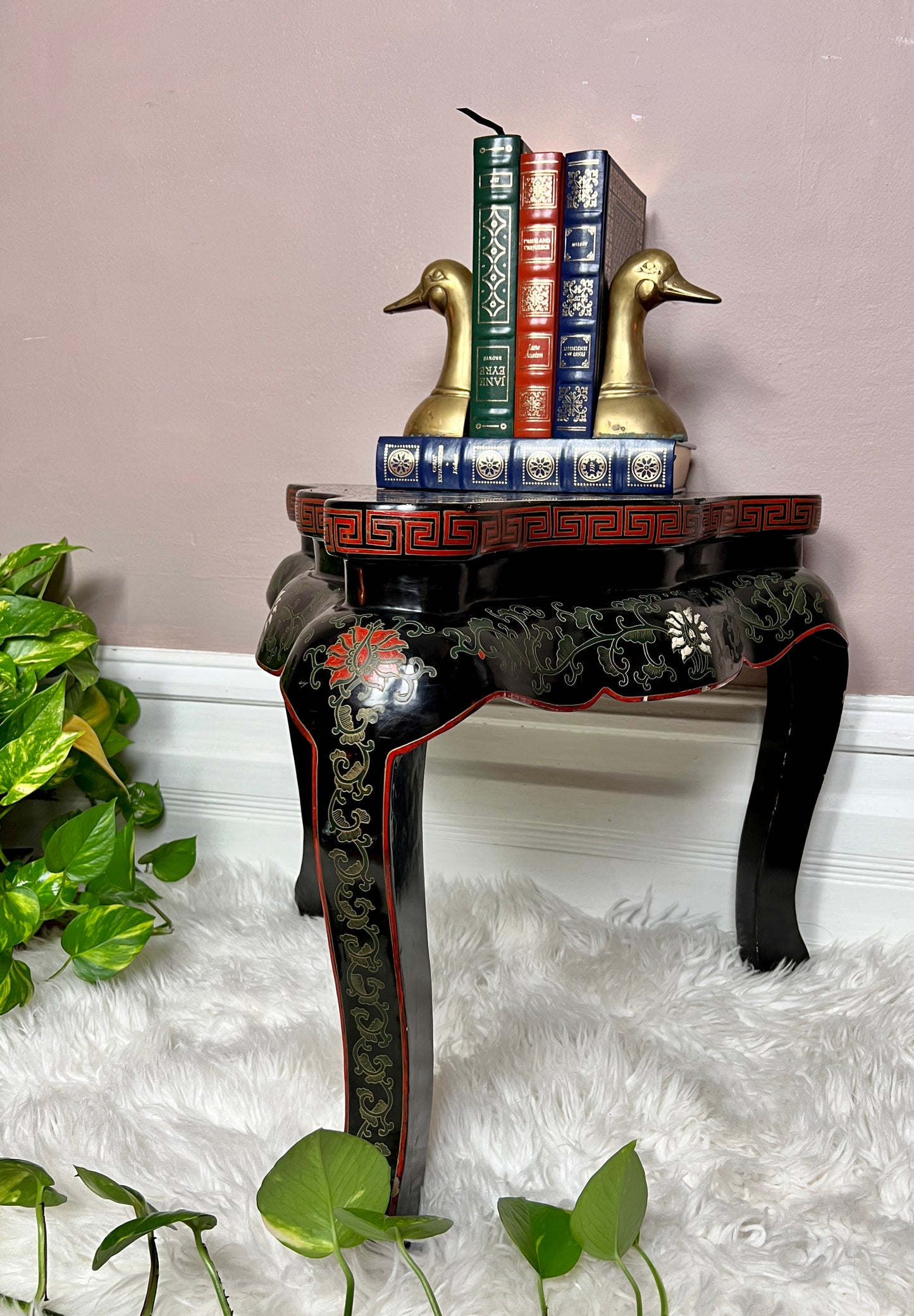 The Water Lily Table