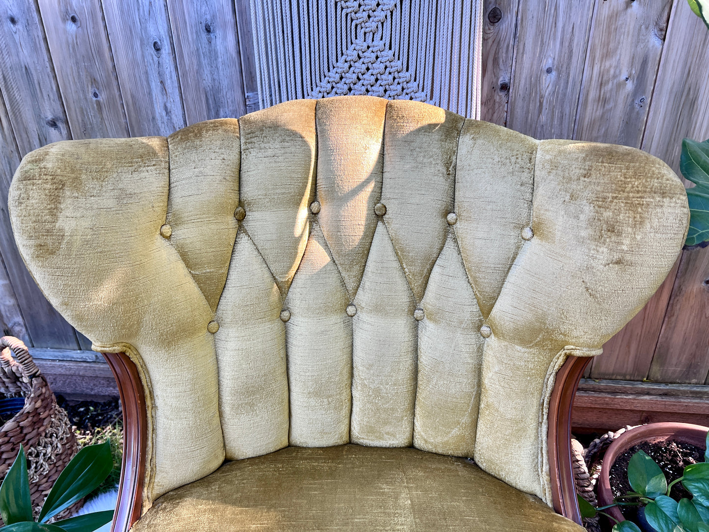 The Francine & Gilbert Chairs