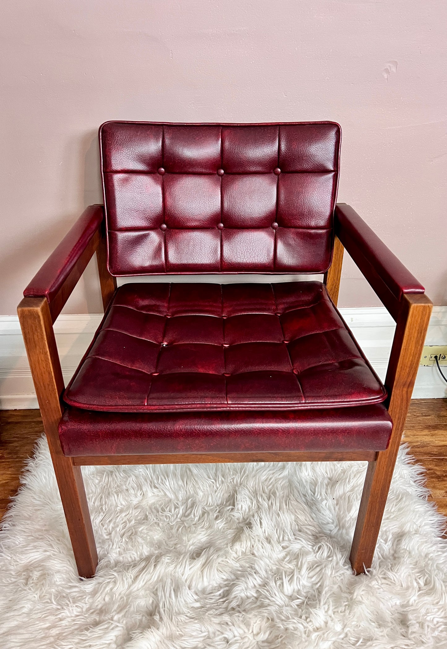 The Sangria Chair