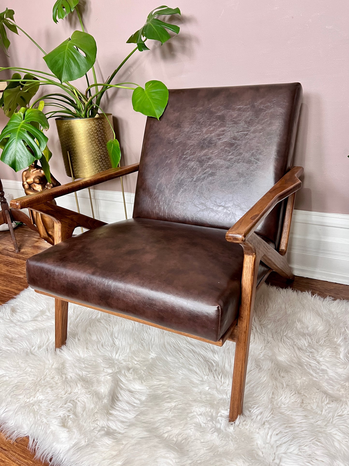 The Zephyr Lounge Chair