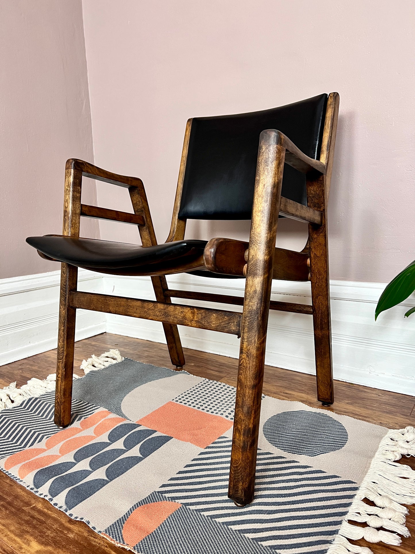 The Boomerang Chairs