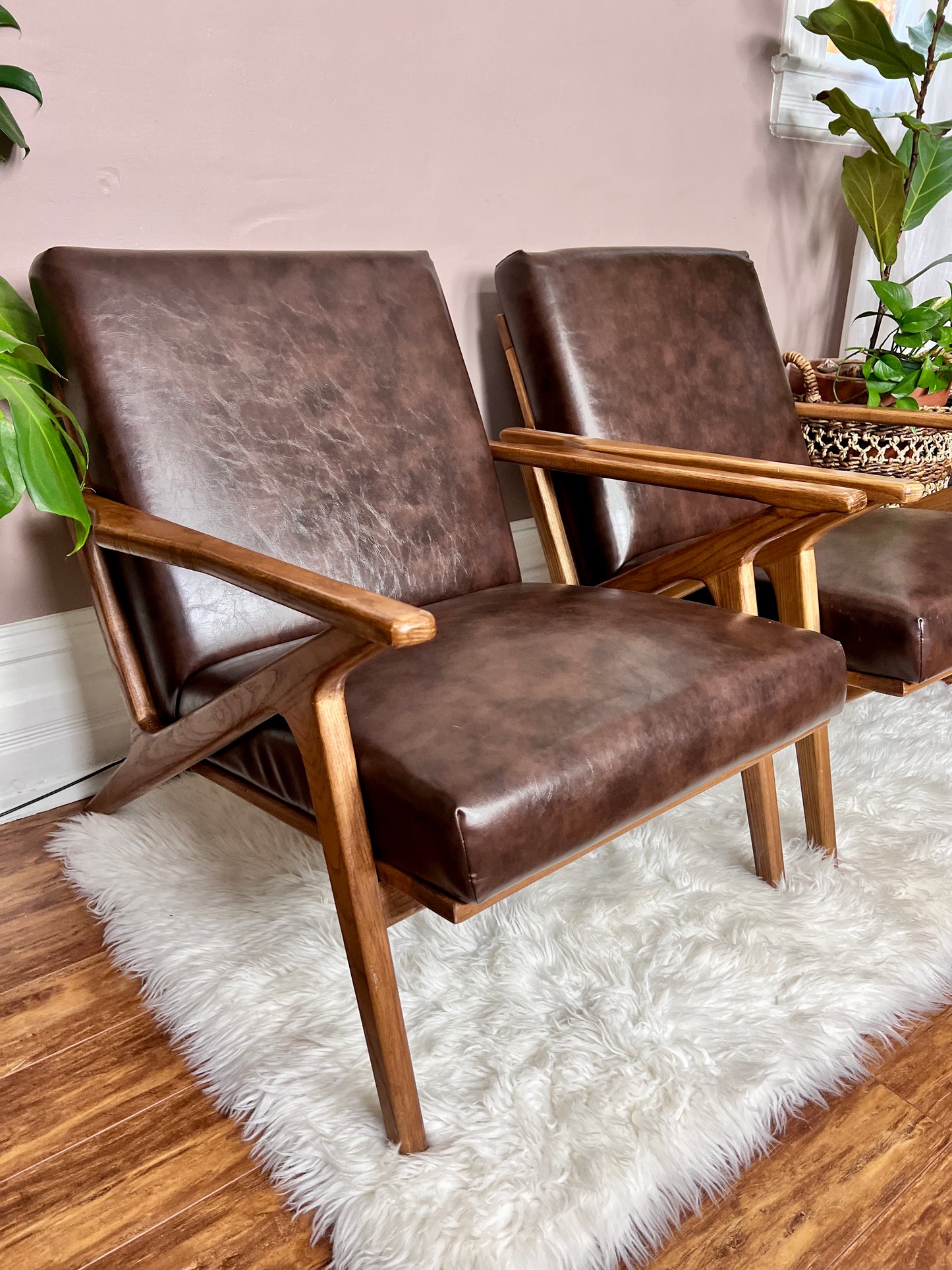 The Zephyr Lounge Chair