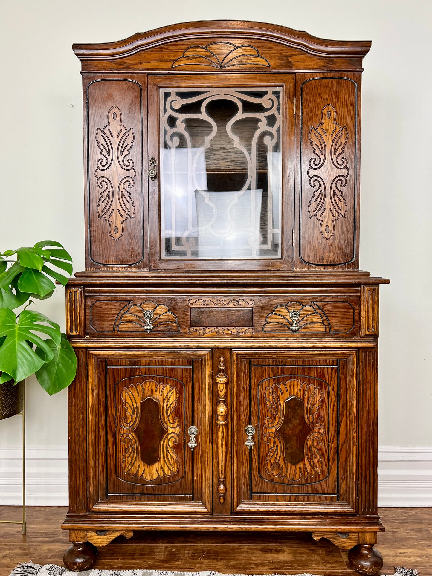The Esmeralda Hutch