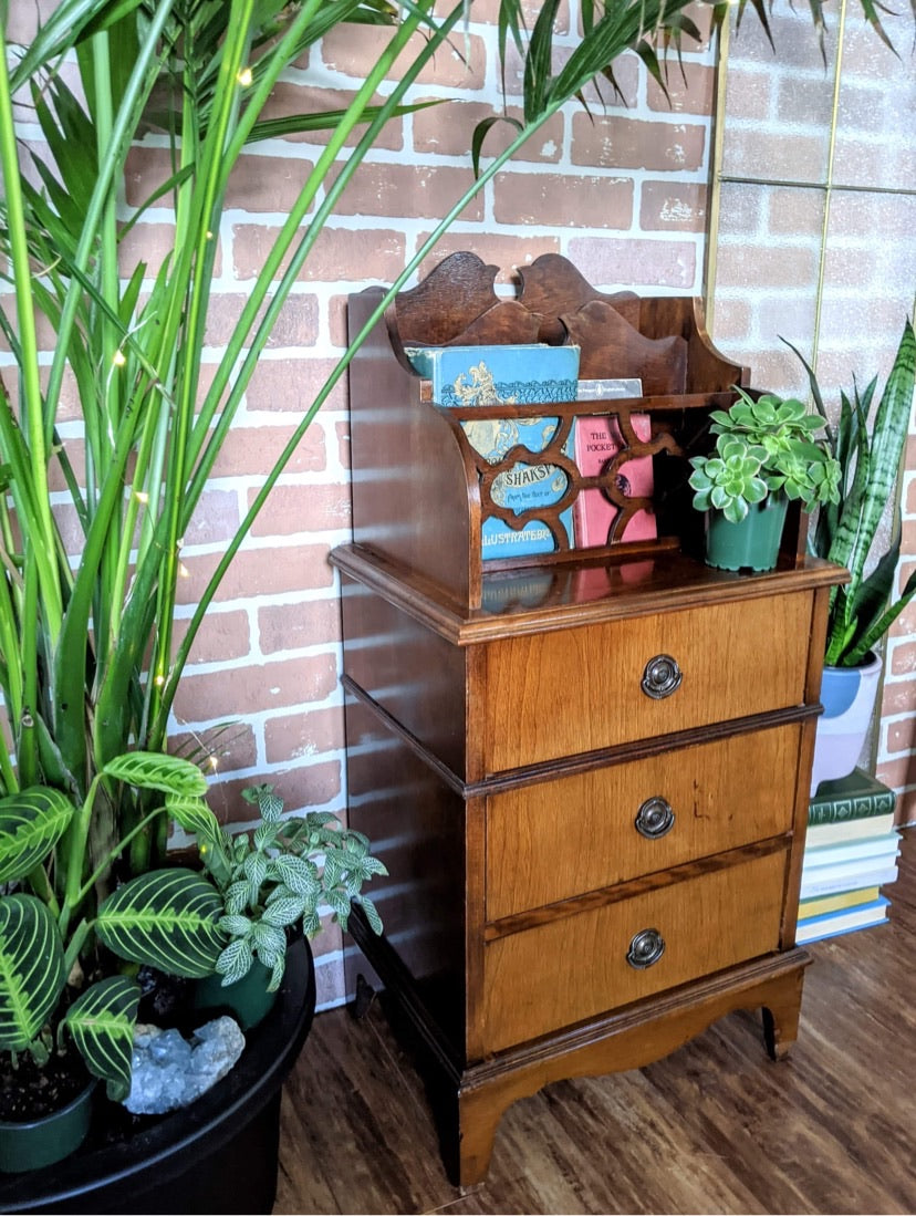 The Vincent Night Stand