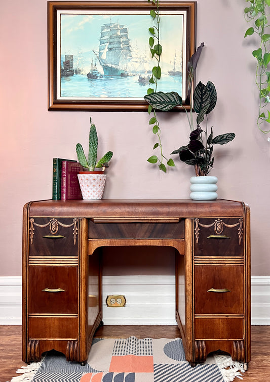 The Fancy Pineapple Desk