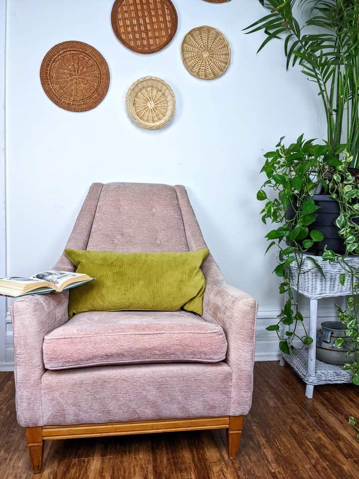 The Simon Salmon Chair