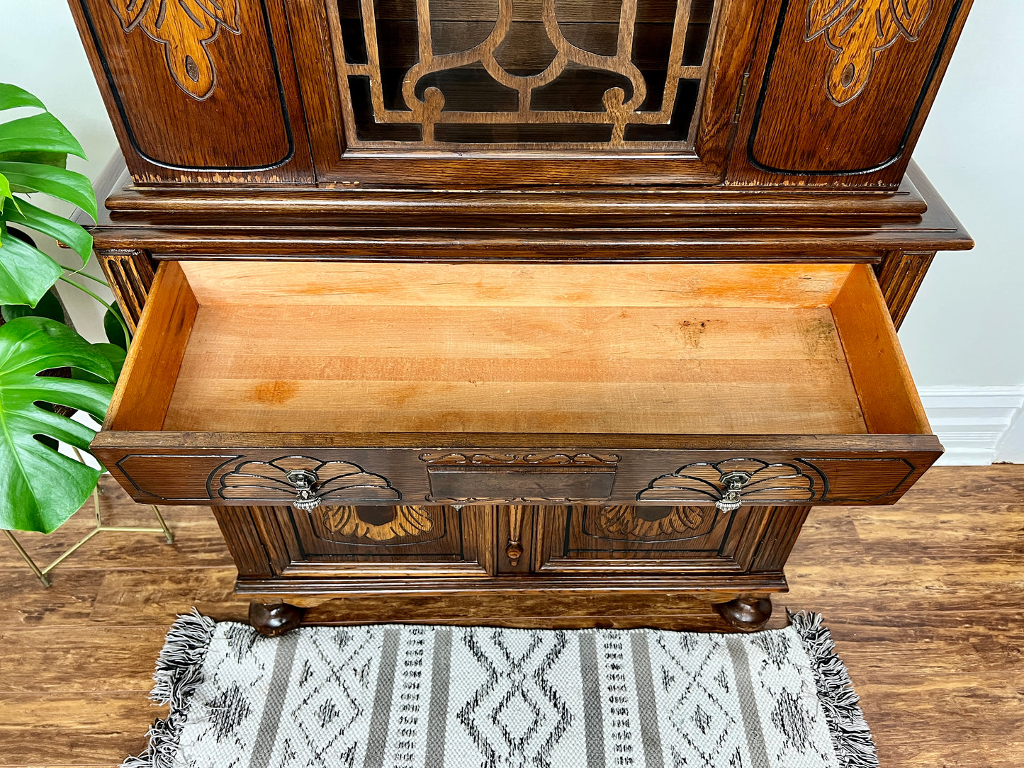 The Esmeralda Hutch