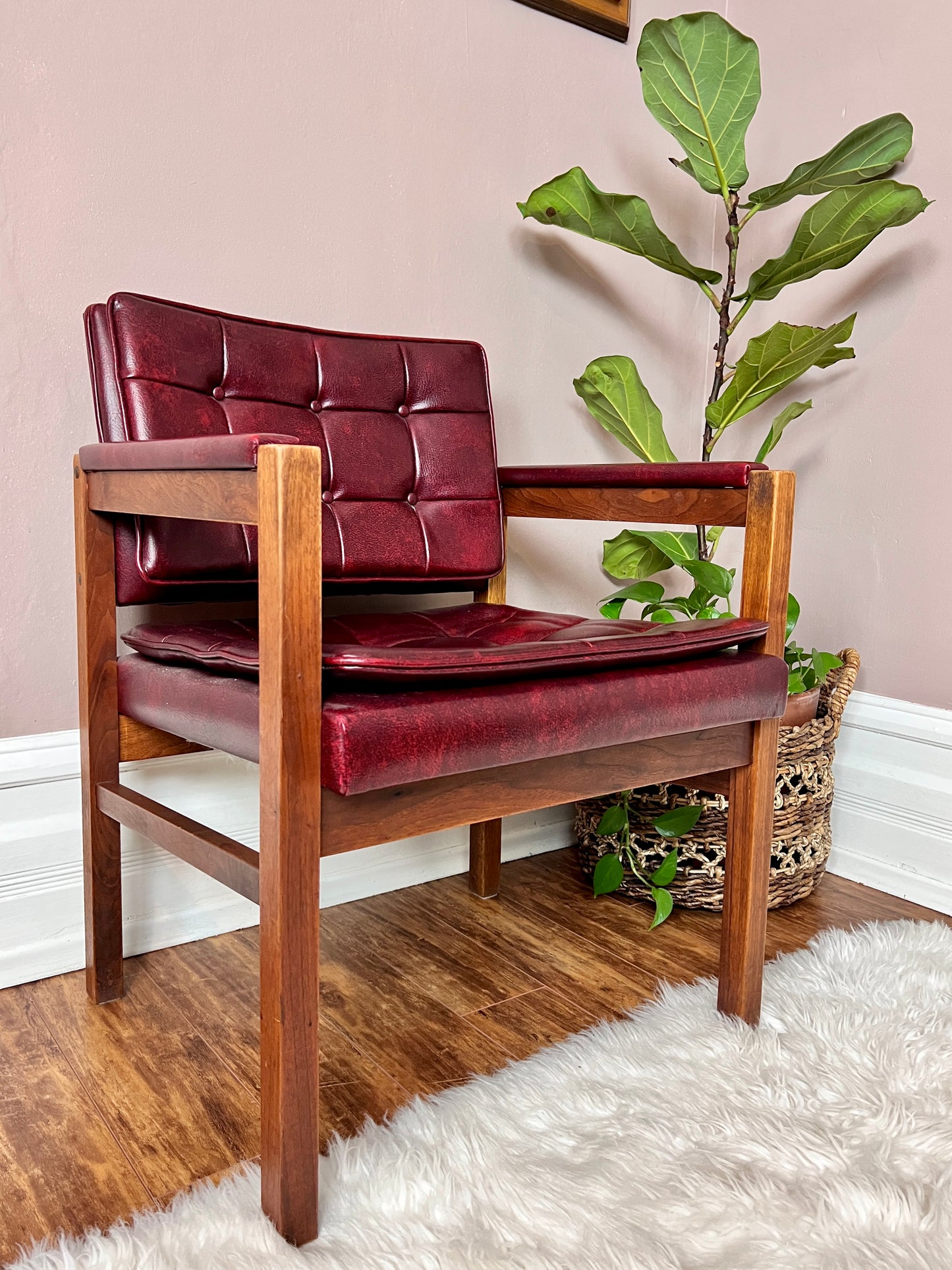 The Sangria Chair