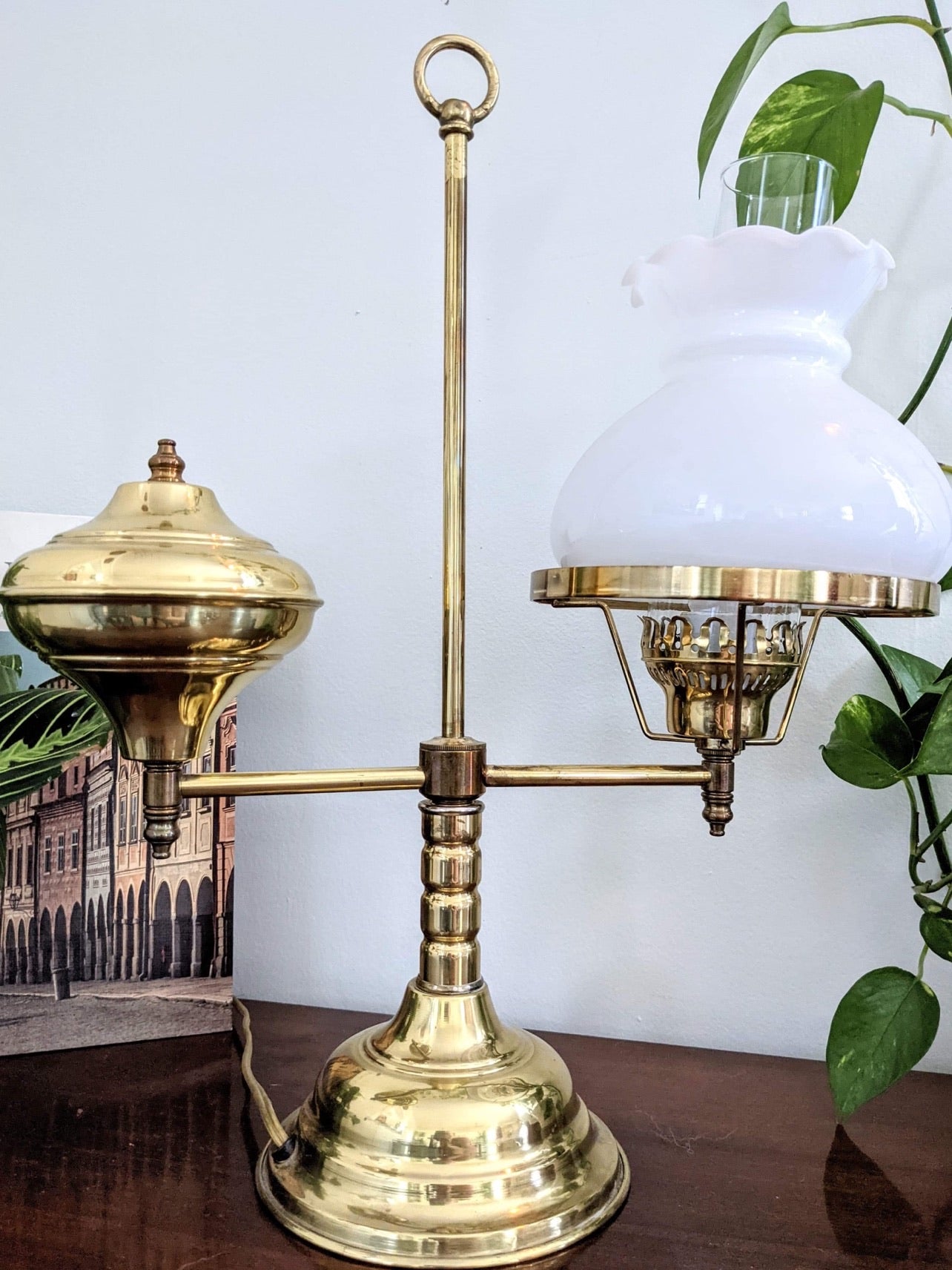The Scales of Light Lamp