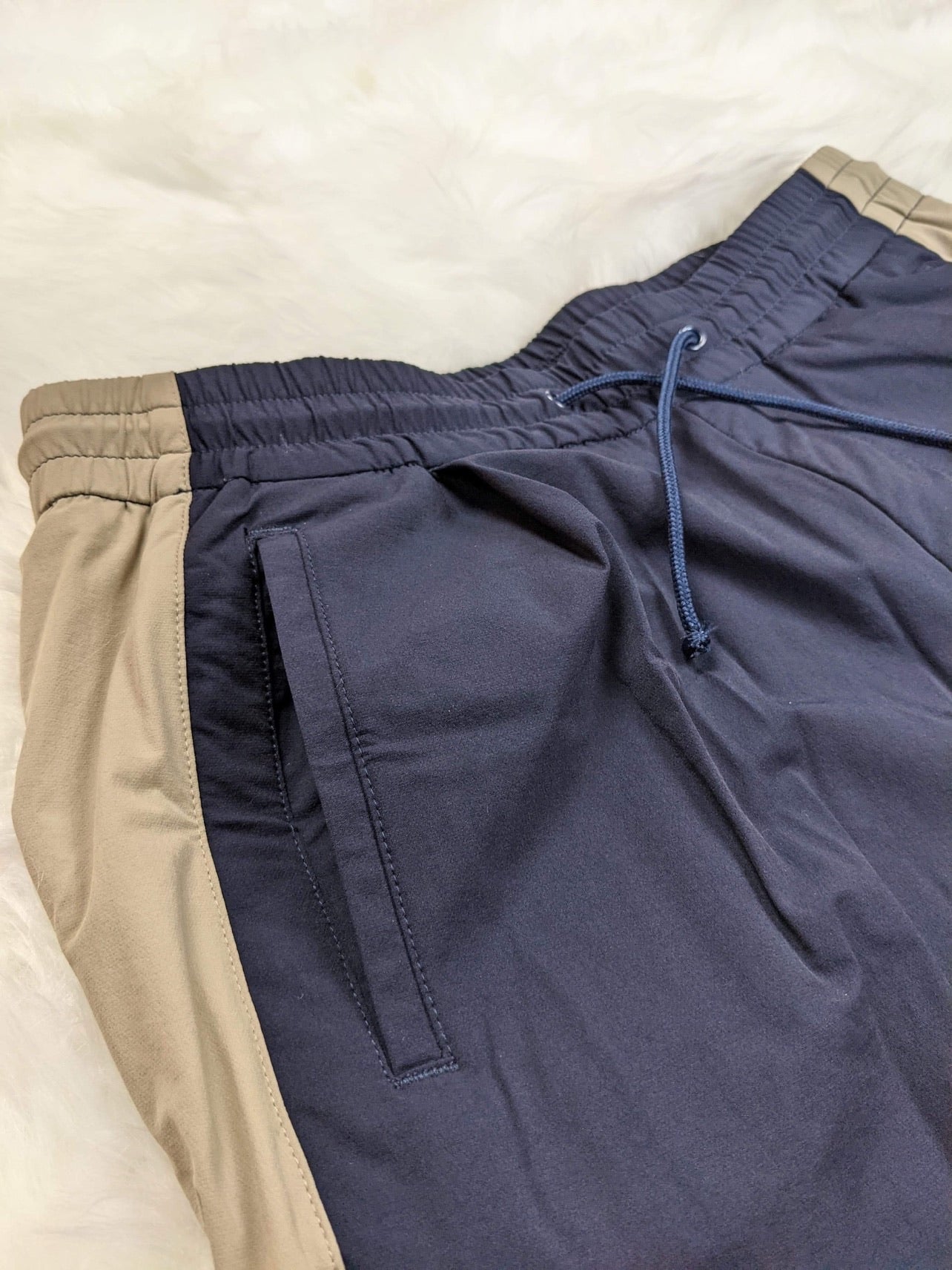 track pants blue beige stripes retro style