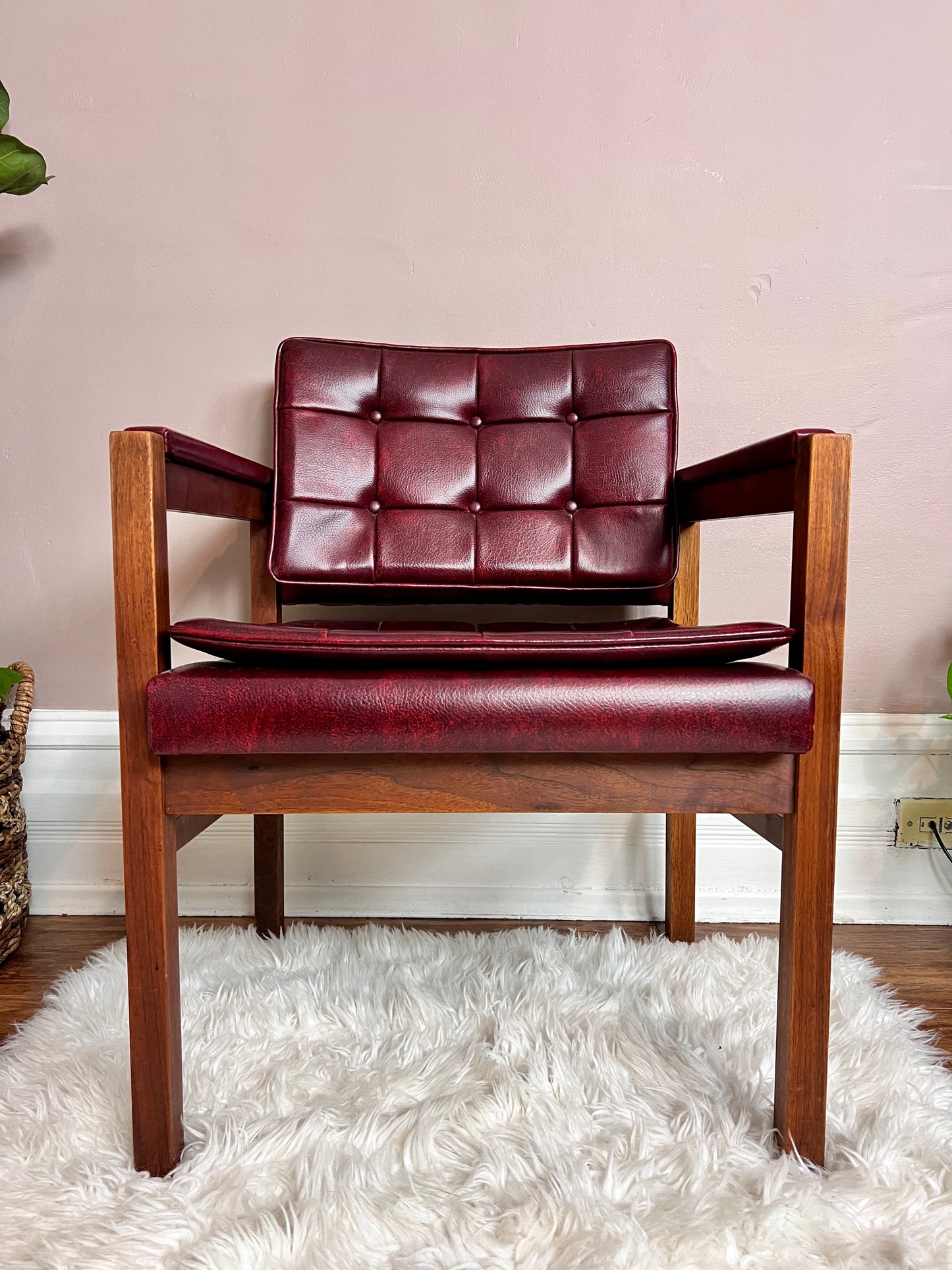The Sangria Chair