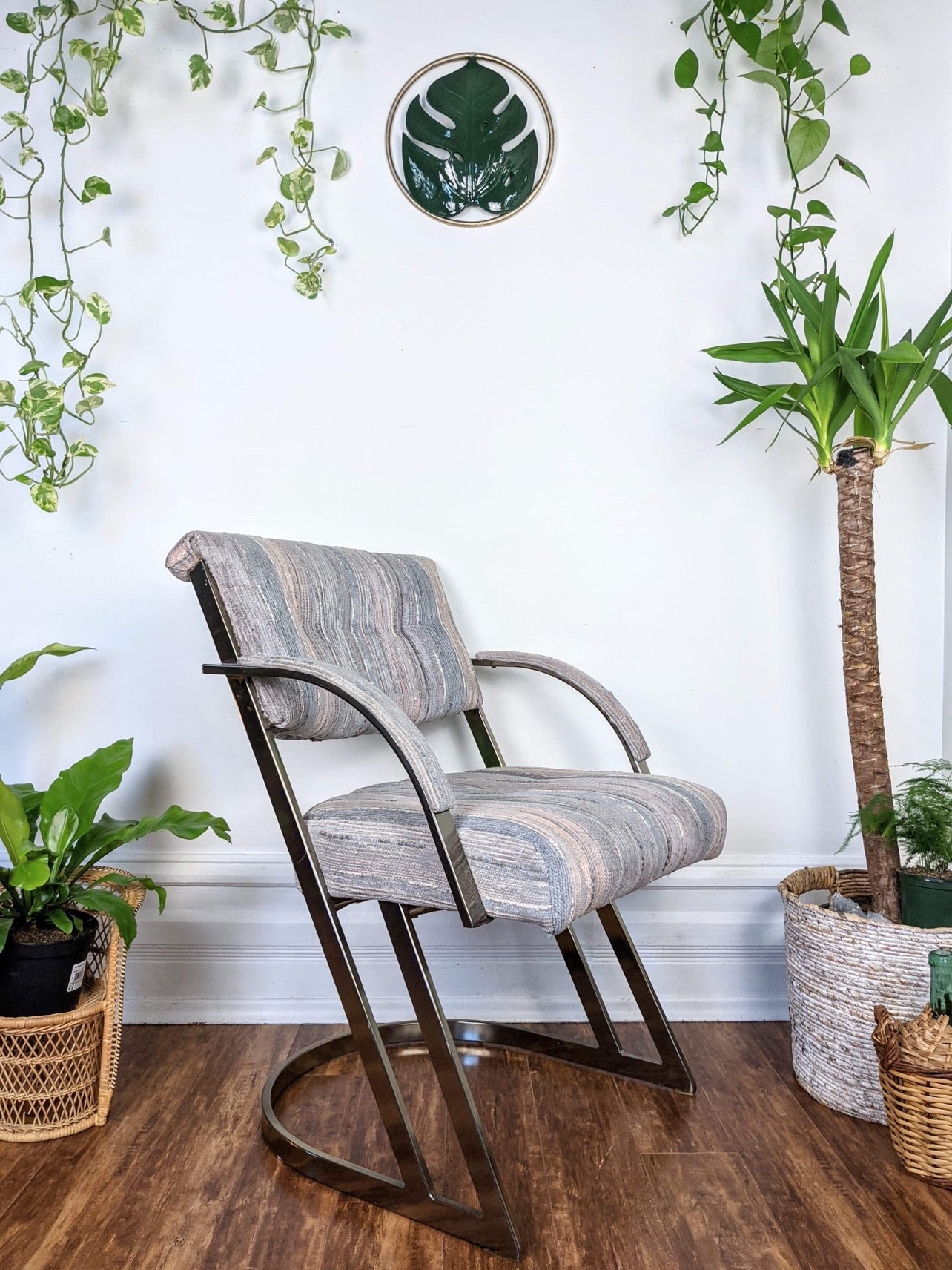 The Saturn Chairs