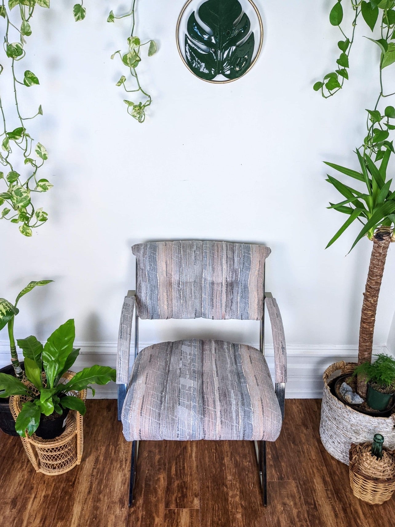 The Saturn Chairs