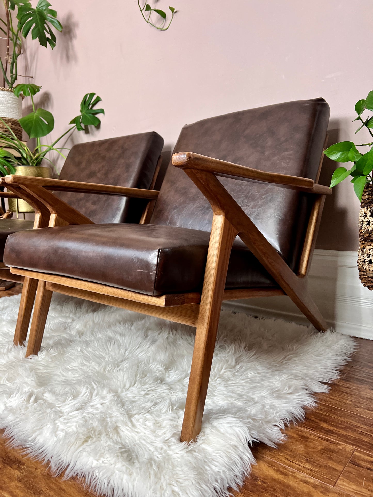 The Zephyr Lounge Chair