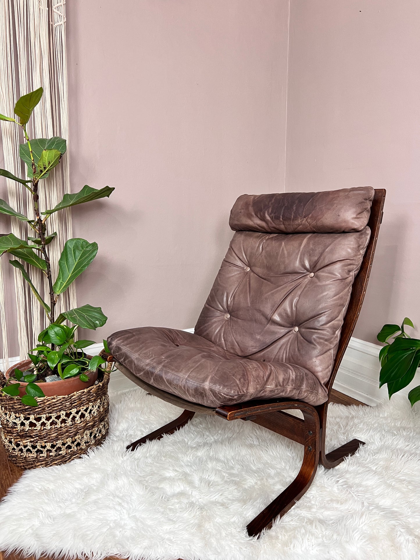 The Siesta Chair
