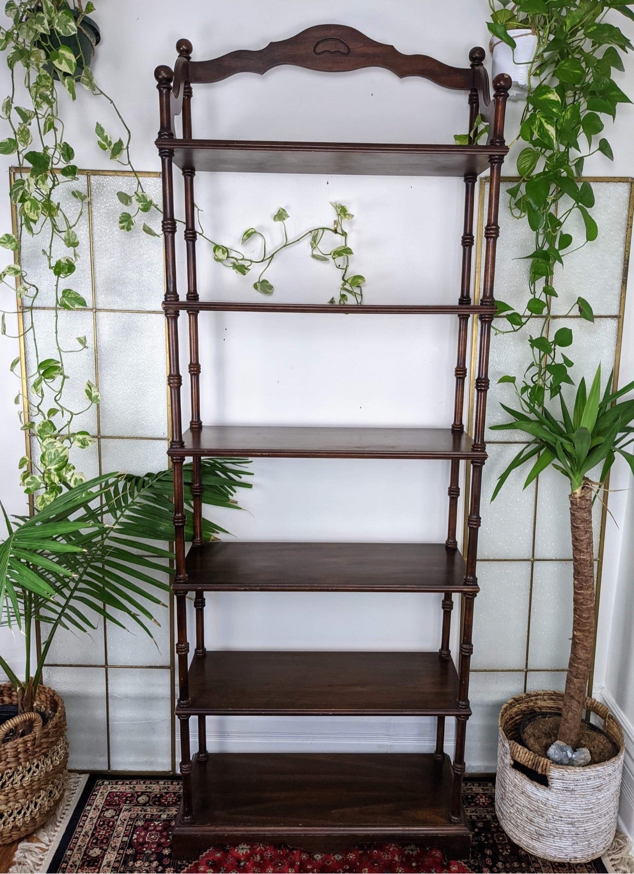 The Quincy Etagere