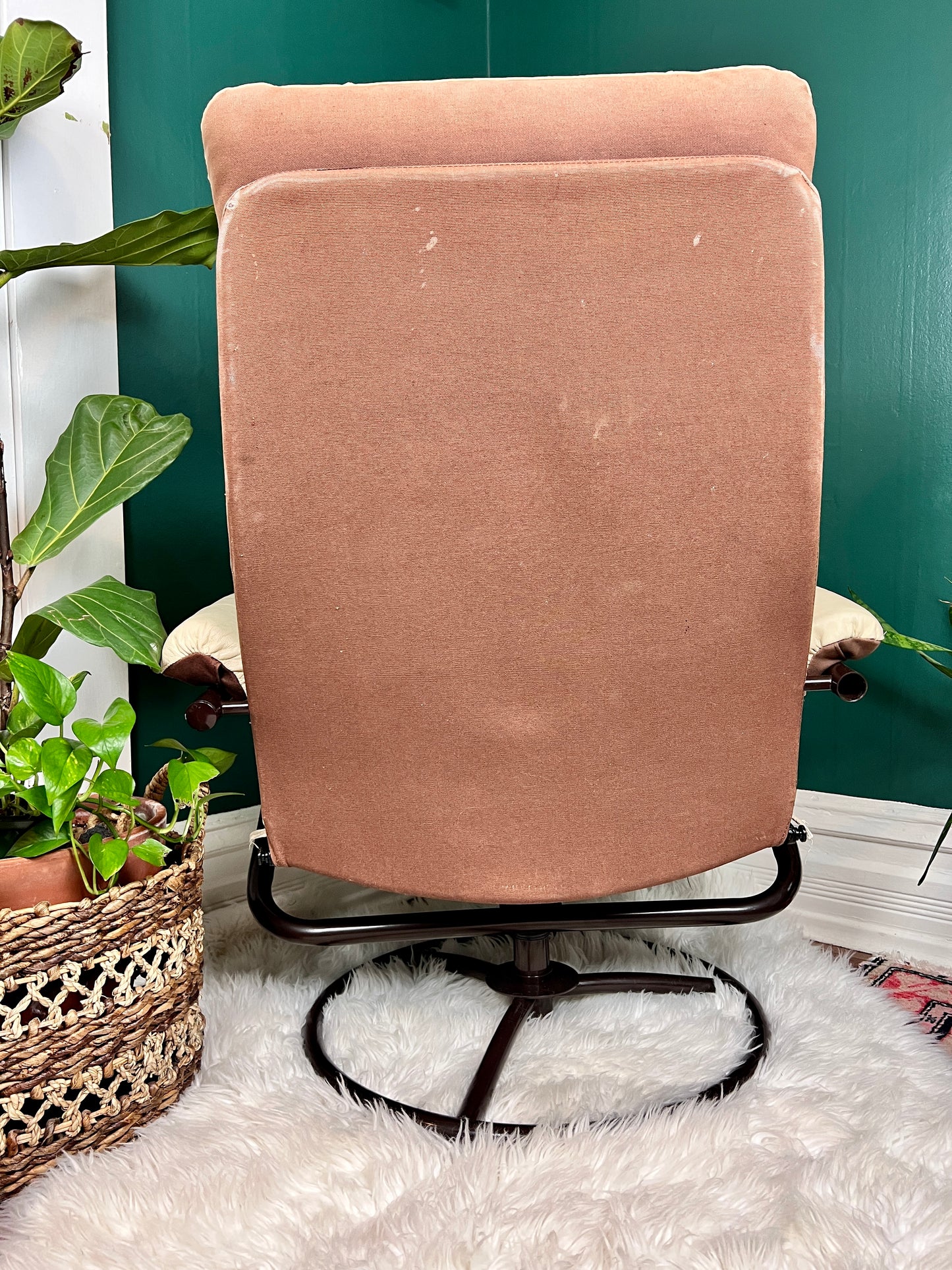 The Beige Leather Chair