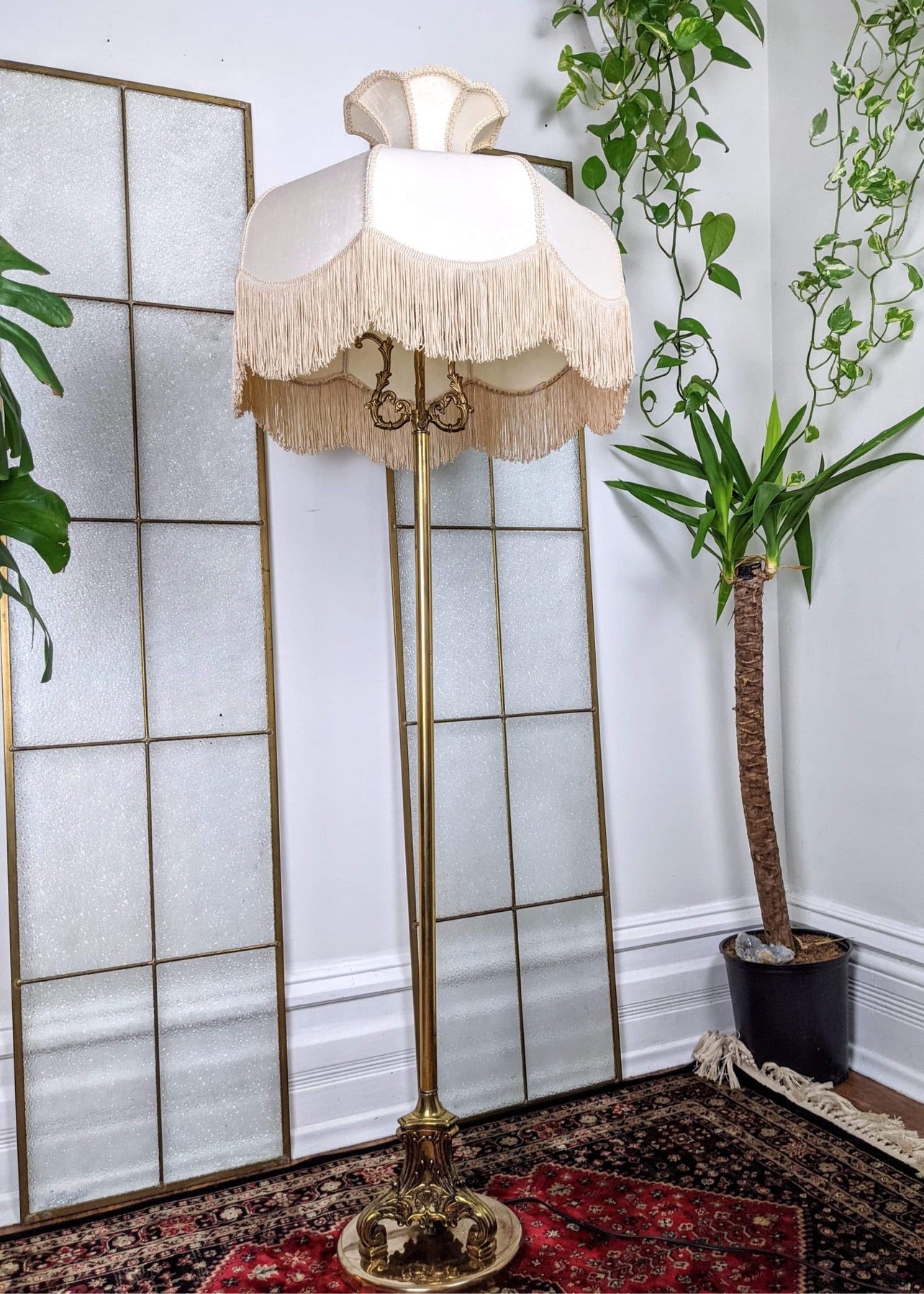 The Maltese Falcon Lamp