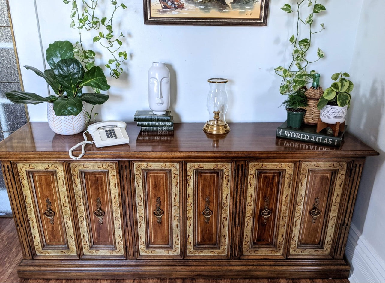 The Esperanza Credenza