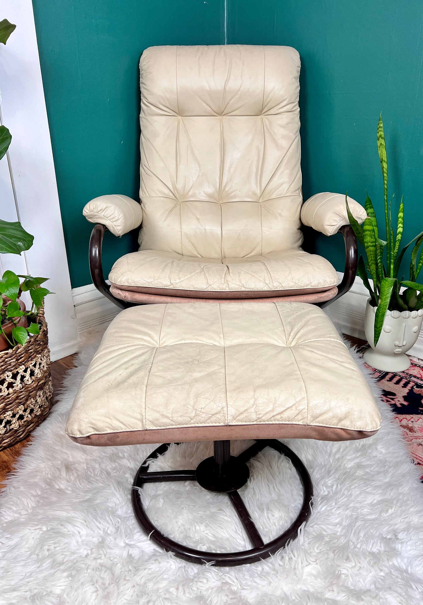 The Beige Leather Chair